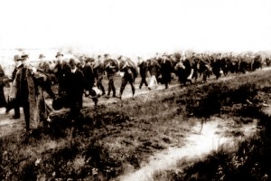 Recruits marching in to Blackboy Hill camp from railway at Helena Valley Aug 1914