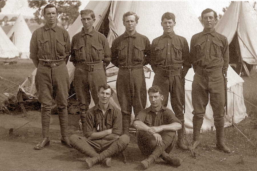 Robert Ford Bryant Blackboy Hill 1914 (sitting front right)